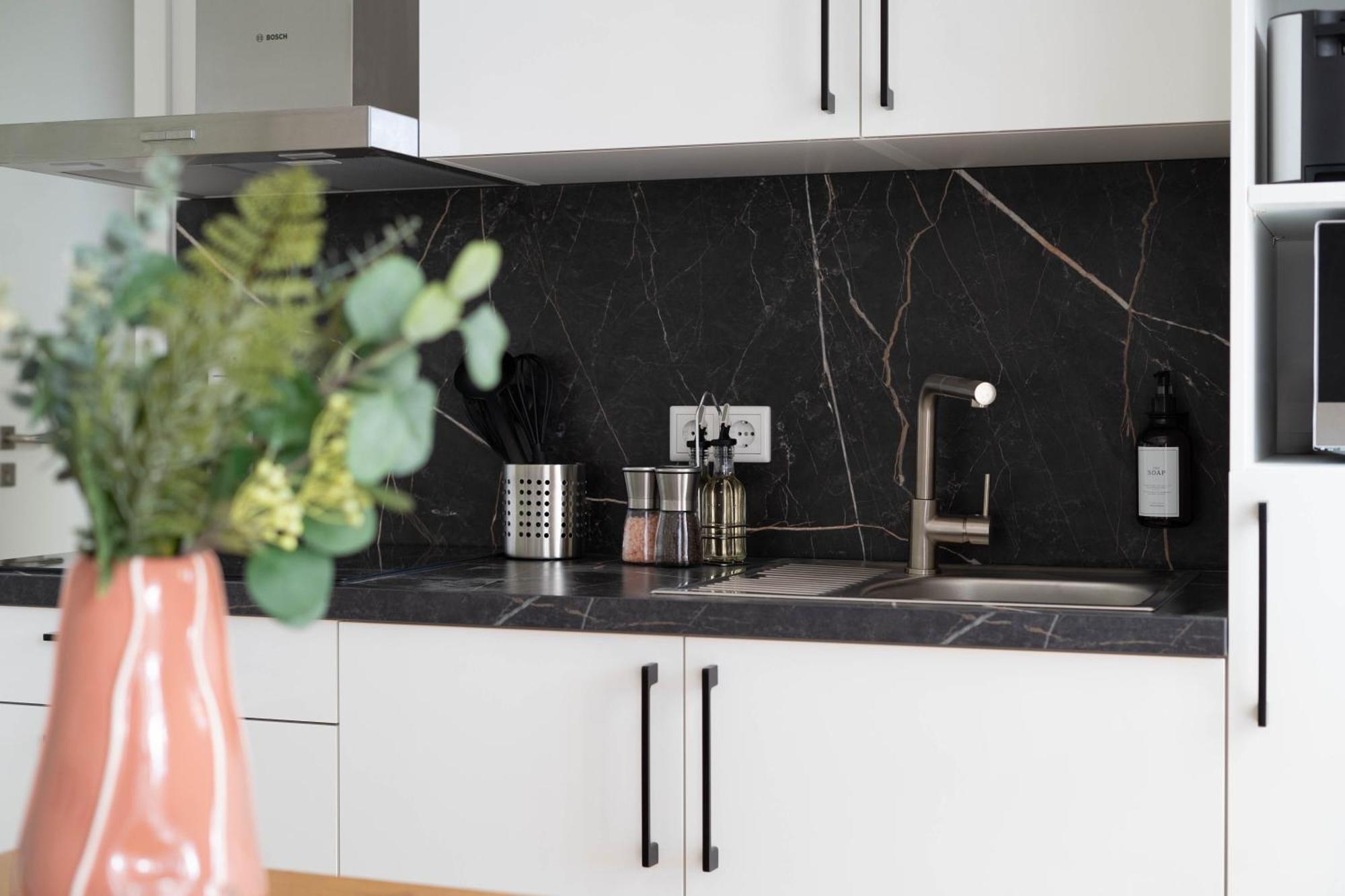 Schoene Apartments In Der Innenstadt I Home2Share ออสนาบรึค ภายนอก รูปภาพ