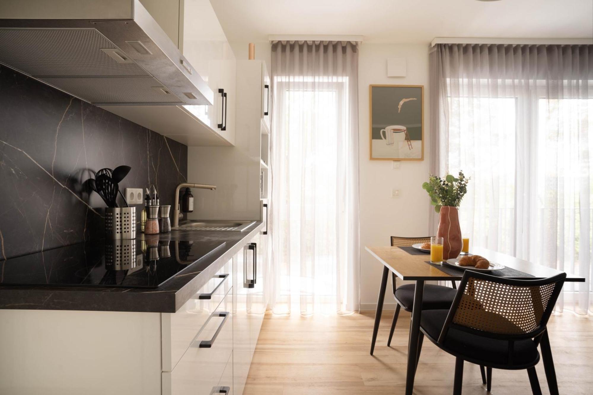 Schoene Apartments In Der Innenstadt I Home2Share ออสนาบรึค ภายนอก รูปภาพ