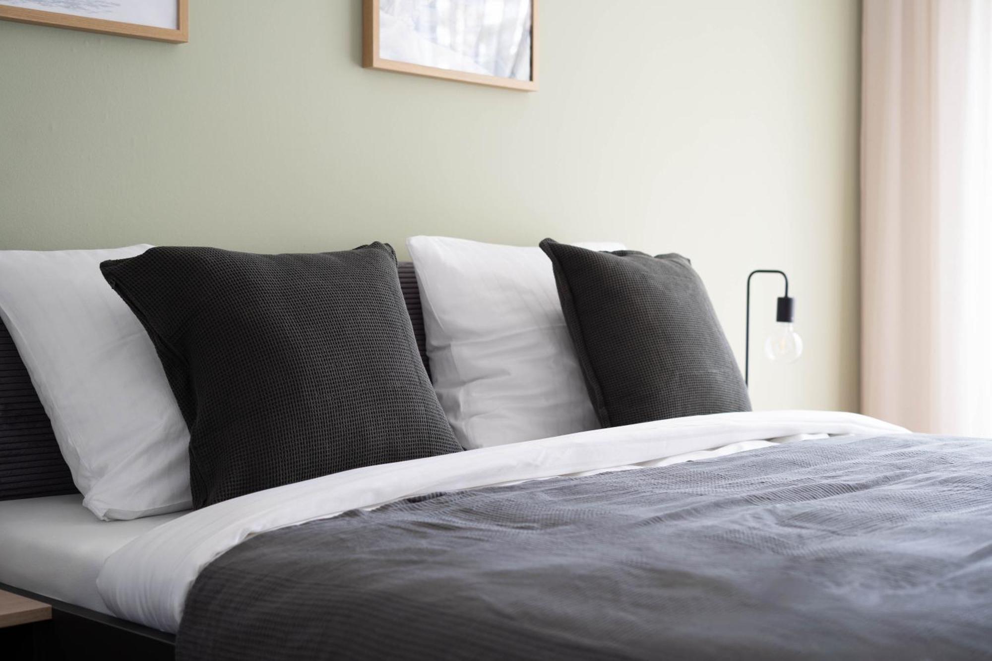 Schoene Apartments In Der Innenstadt I Home2Share ออสนาบรึค ภายนอก รูปภาพ